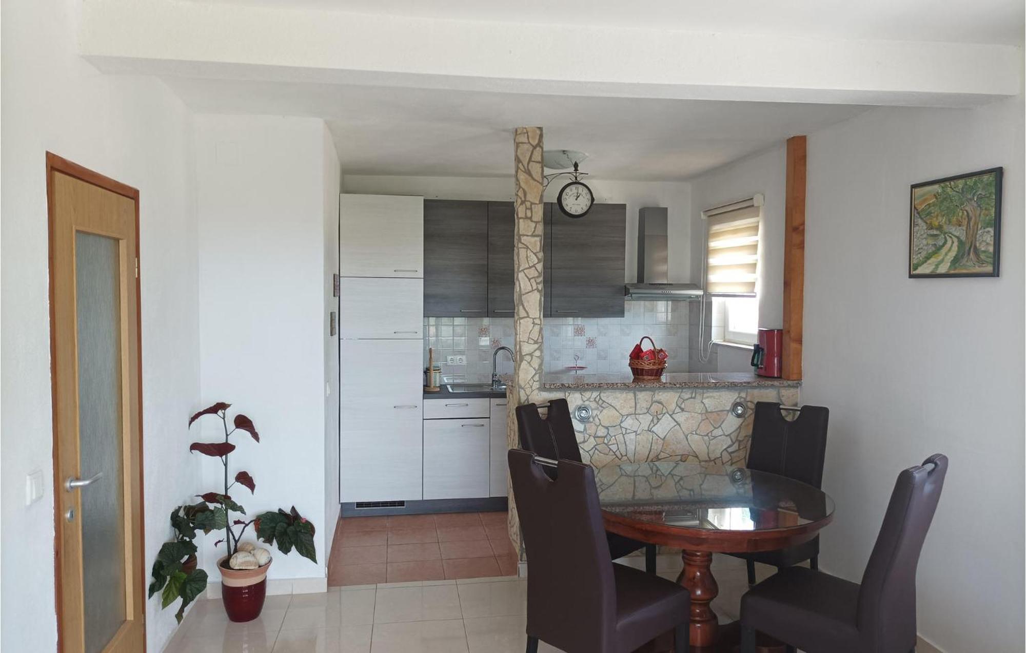 Gorgeous Home In Kastel Stafilic With Wifi Eksteriør billede